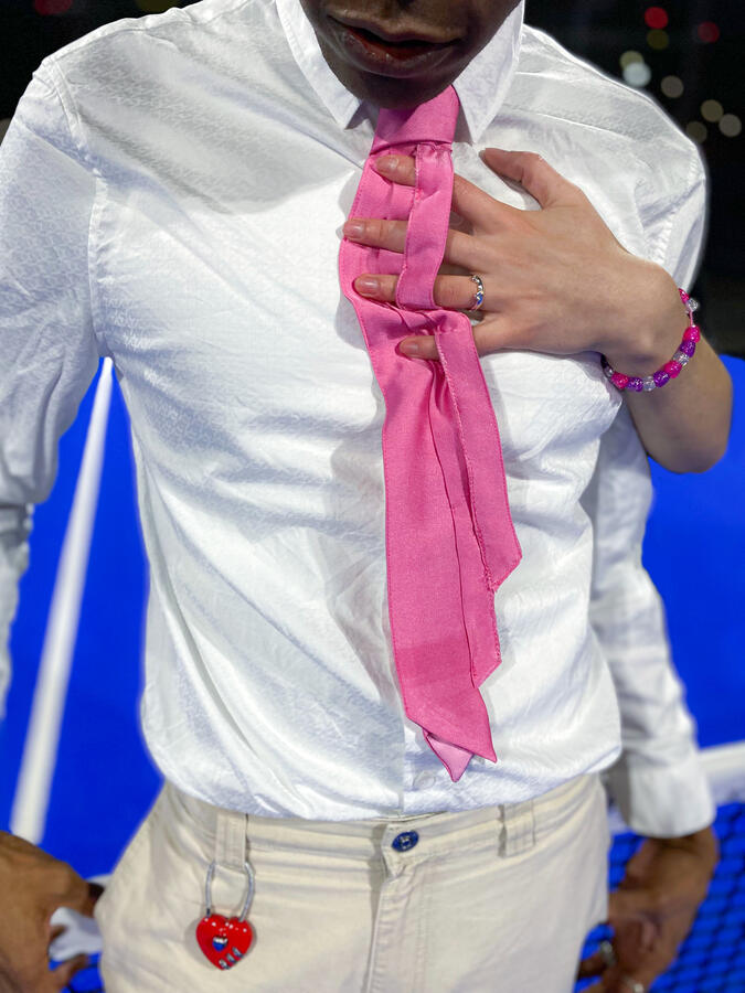 Tie1